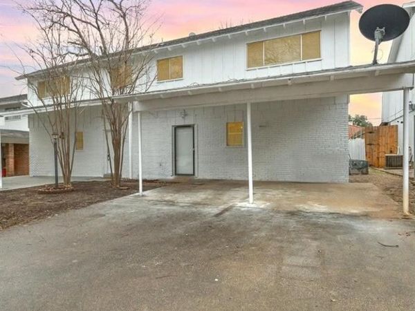2135 Fleur De Lis Court , Arlington, TX 76012