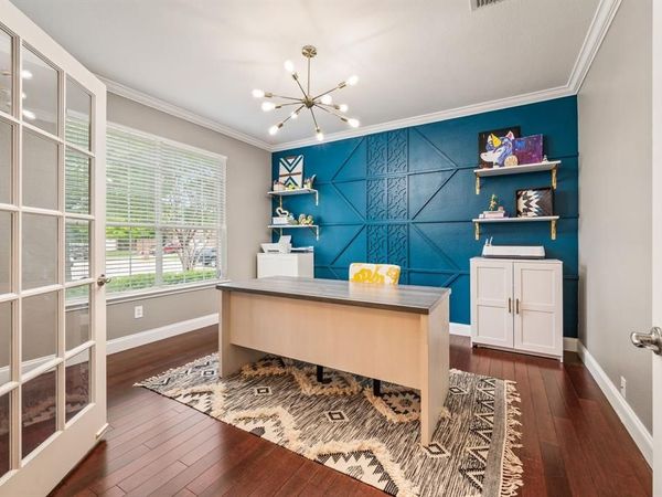 308 Bradbury Drive, Euless, TX 76040