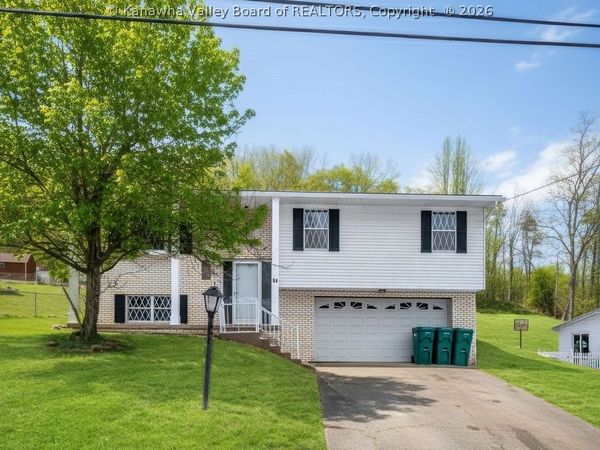 54 Oakmont Drive, Poca, WV 25159