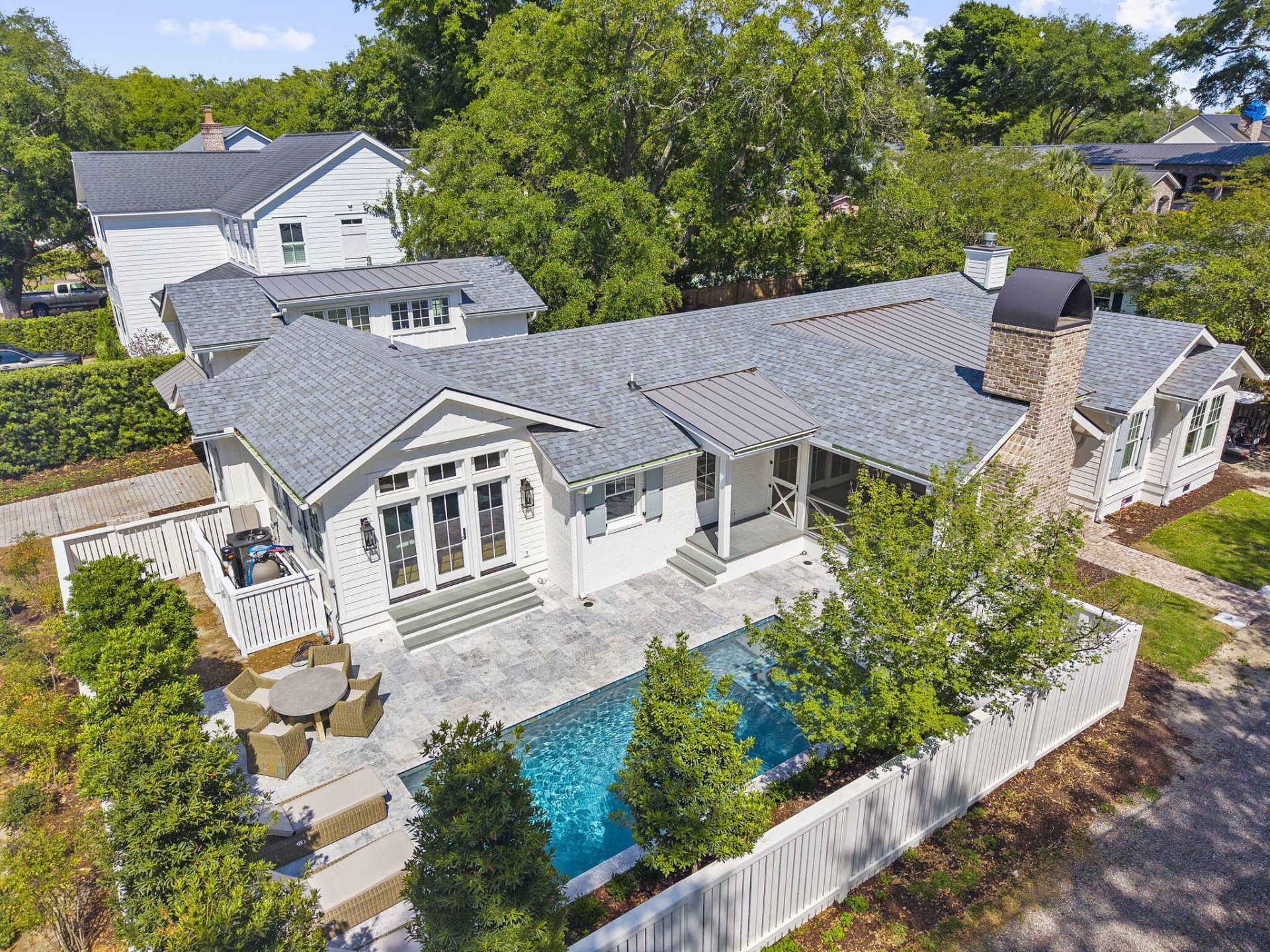 115 Freeman Street Photo 1