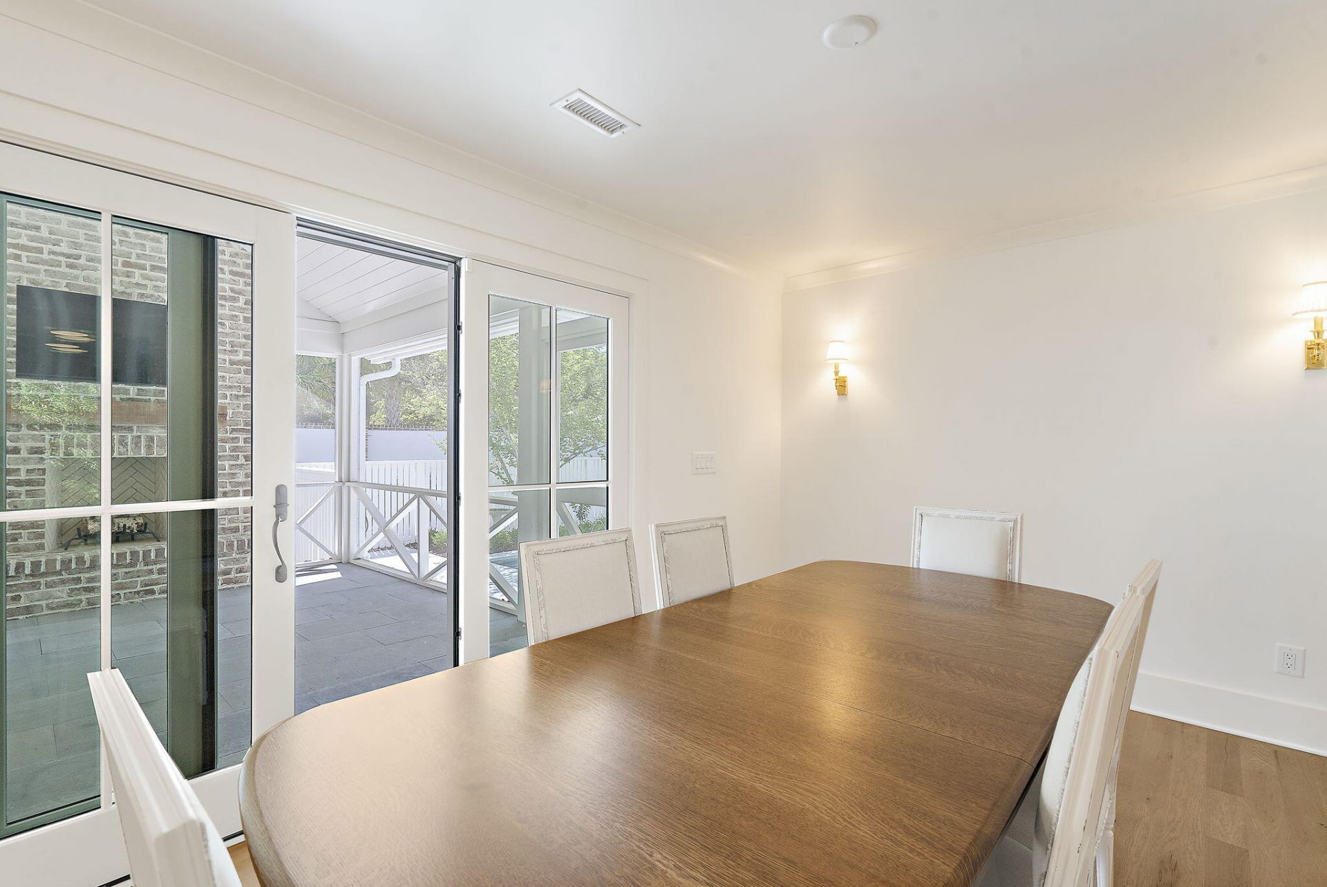 115 Freeman Street Photo 27