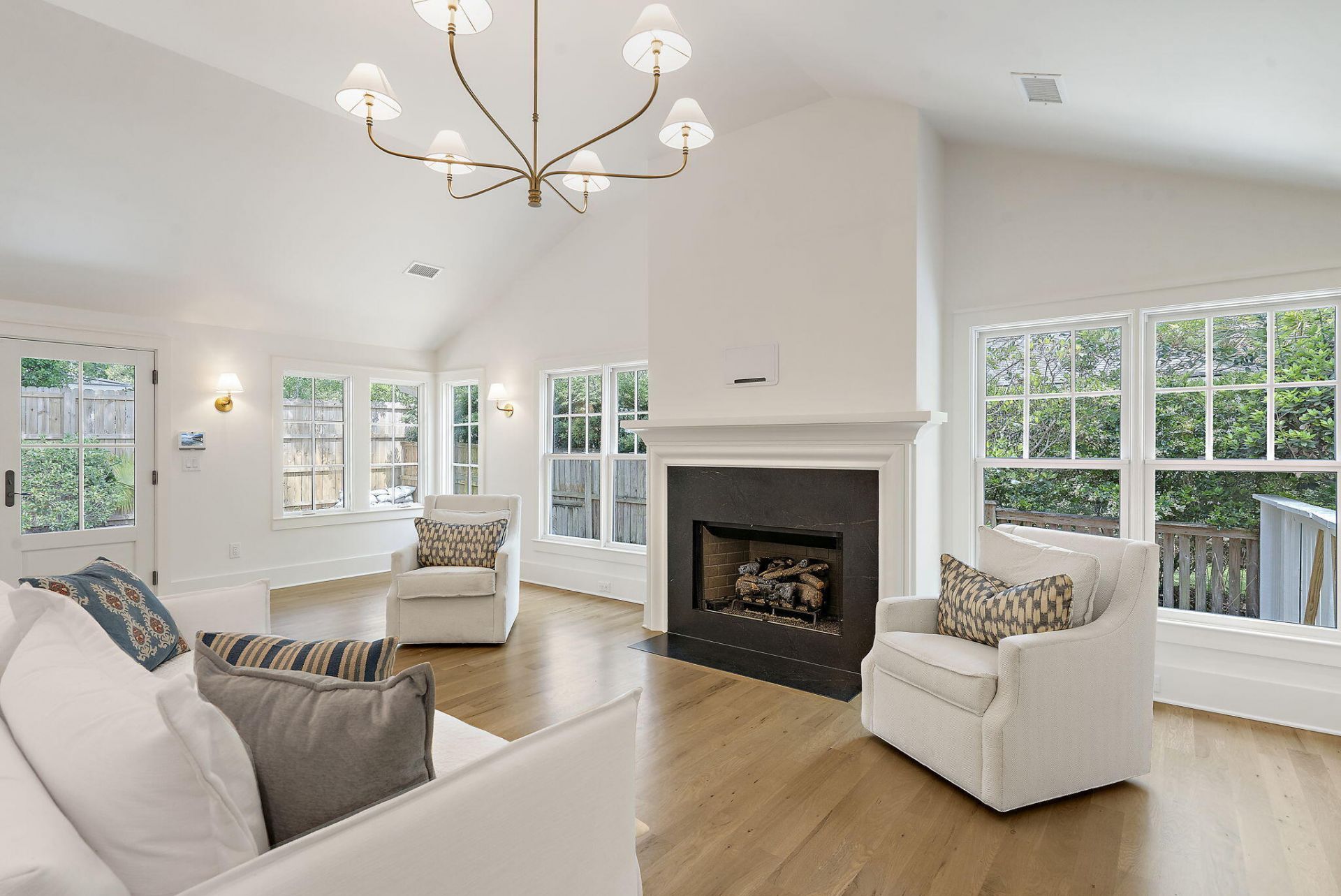 115 Freeman Street Photo 34