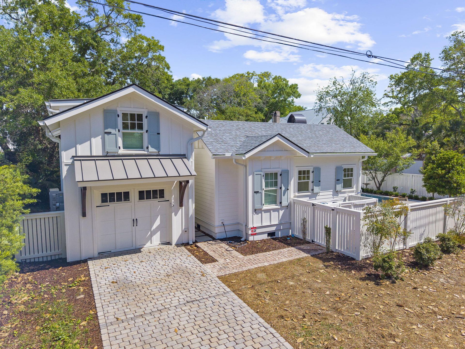115 Freeman Street Photo 4