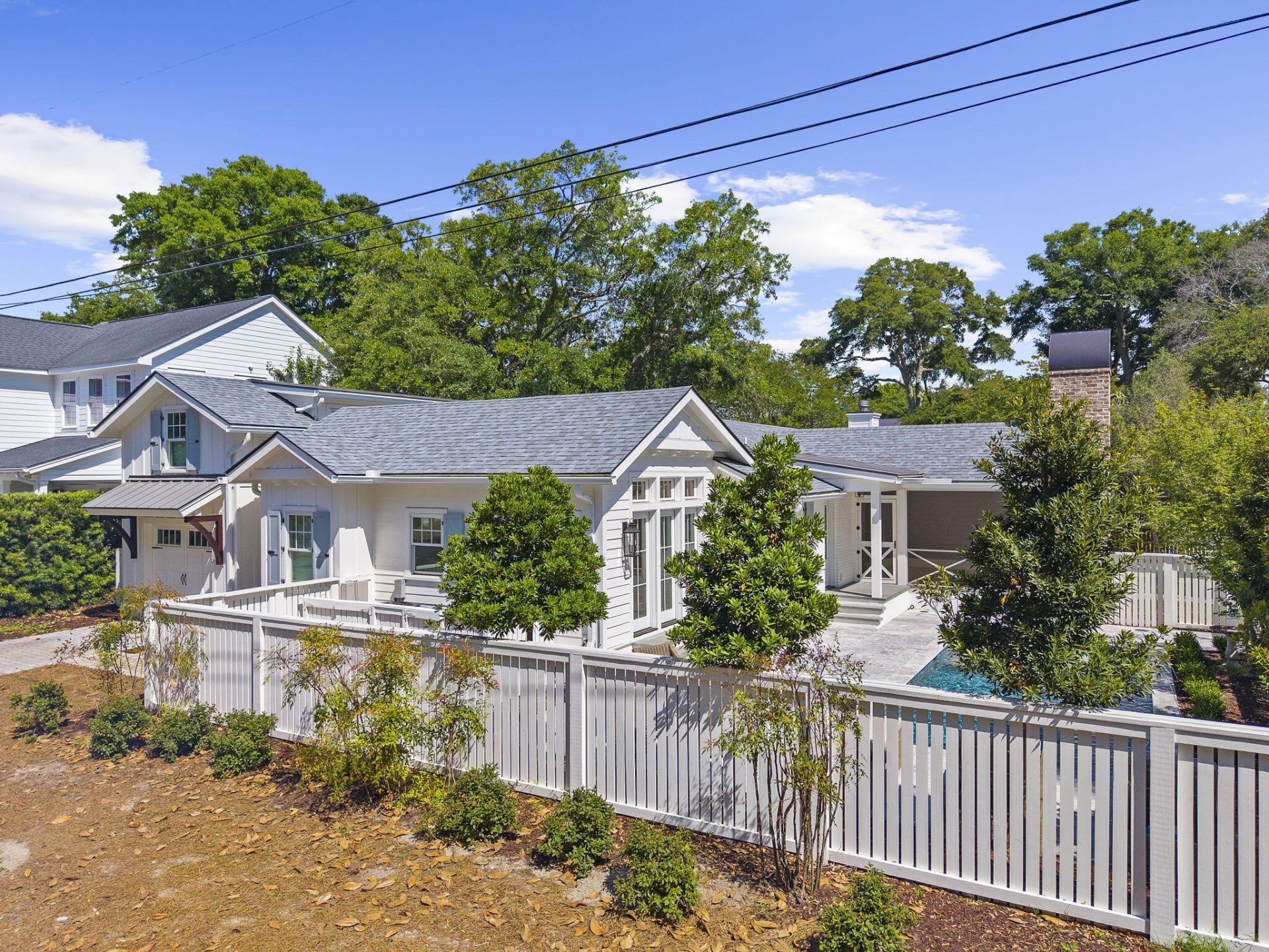 115 Freeman Street Photo 5
