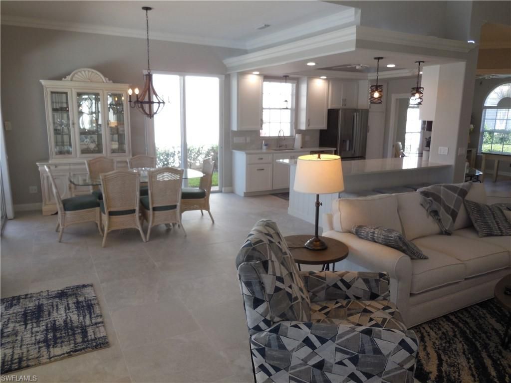 3900 Valentia Way , Naples, FL 34119 Photo