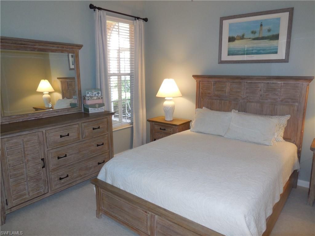 3900 Valentia Way , Naples, FL 34119 Photo