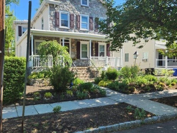 37 Maple St, Bloomfield, NJ 07003
