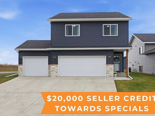 6716 66th Avenue S, Horace, ND 58047