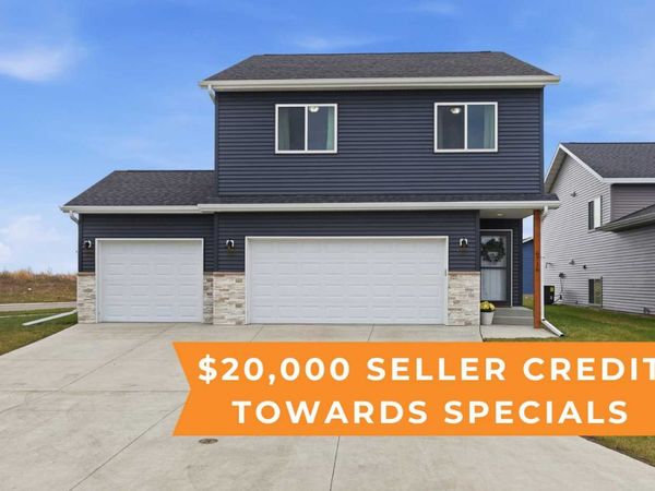 6716 66th Avenue S, Horace, ND 58047