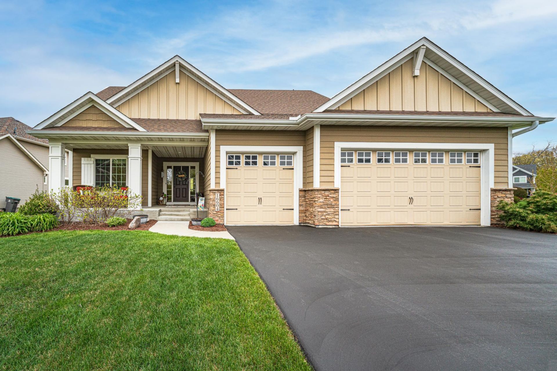 16604 Markley Lake Drive Se, Prior Lake, MN 55372 Main Photo