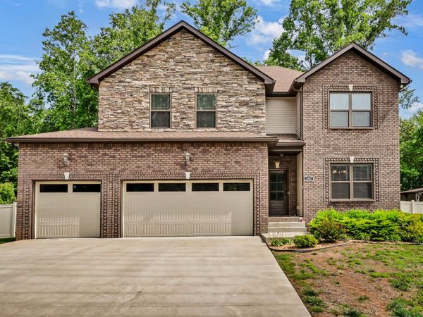 307 Hemp Ct, Clarksville, TN 37042
