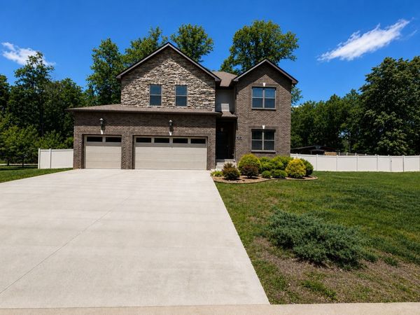 307 Hemp Ct , Clarksville, TN 37042