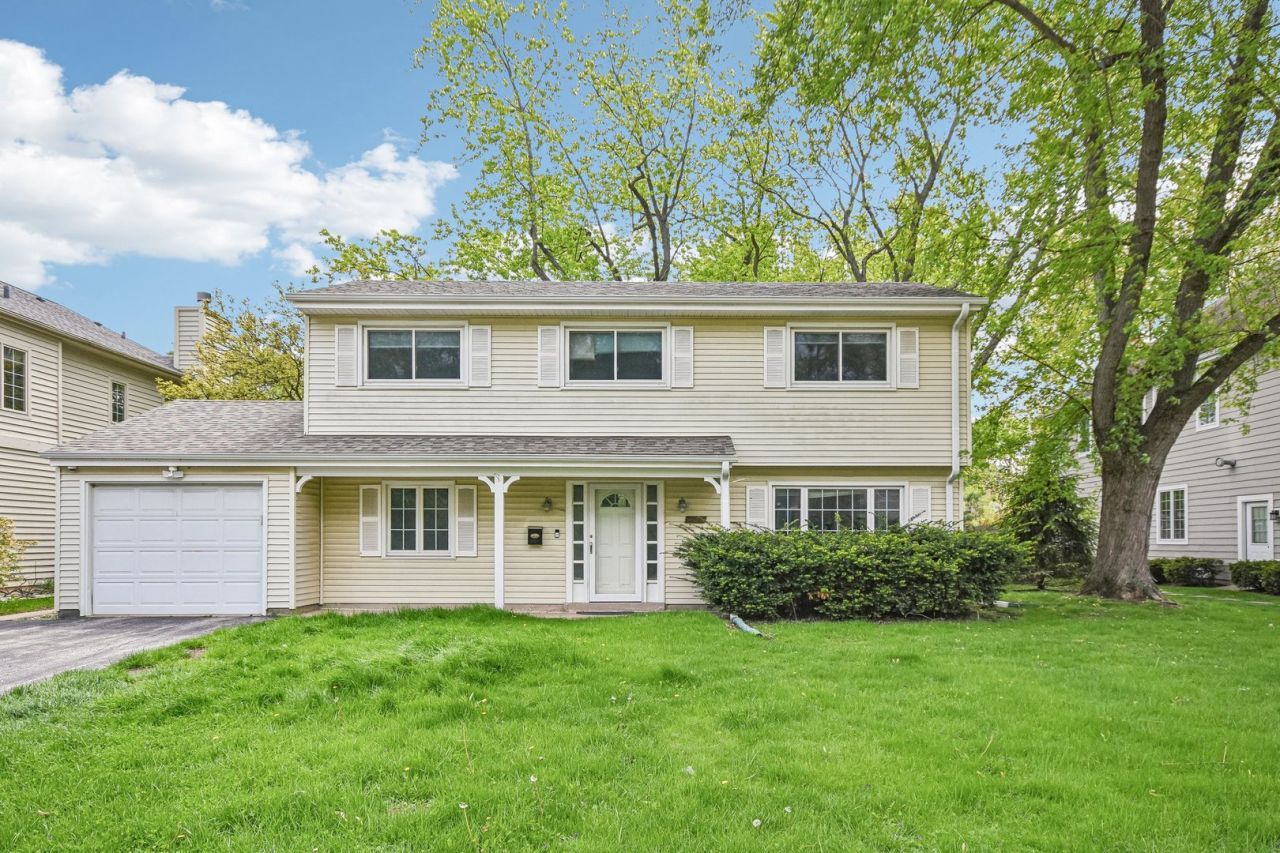 1235 Dartmouth Lane, Deerfield, IL 60015 Main Photo