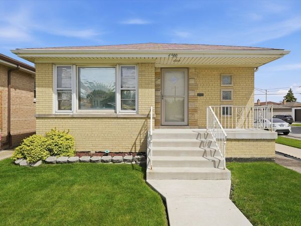 6500 W 64th Street , Chicago, IL 60638