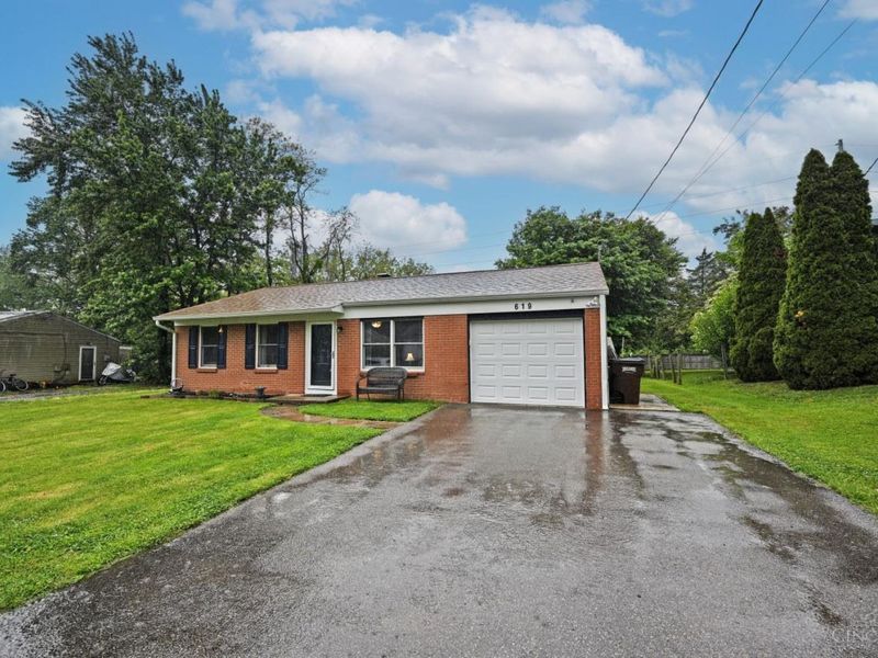 619 Carefree Drive, Union Twp, OH 45244 Photo 2