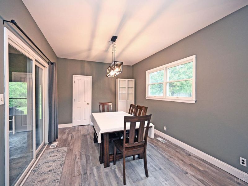 619 Carefree Drive, Union Twp, OH 45244 Photo 8