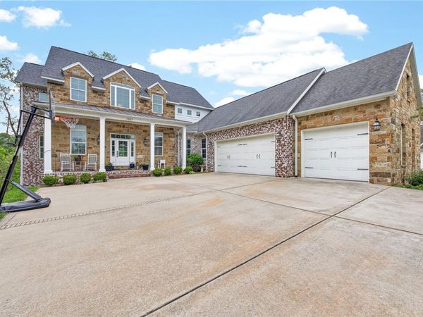 1505 & 1507 Fontaine Court , Centerton, AR 72719