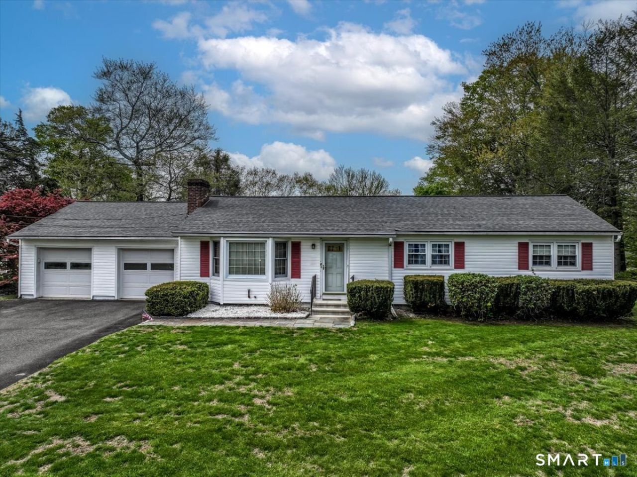 6 Longview, Danbury, CT 06811 Main Photo