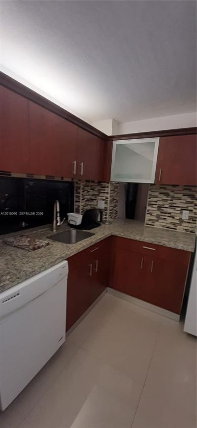 16909 N Bay Rd , Unit 914, Sunny Isles Beach, FL 33160 Photo