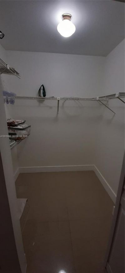 16909 N Bay Rd , Unit 914, Sunny Isles Beach, FL 33160 Photo