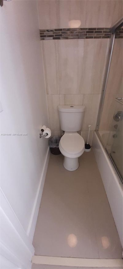 16909 N Bay Rd , Unit 914, Sunny Isles Beach, FL 33160 Photo