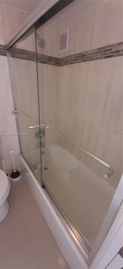 16909 N Bay Rd , Unit 914, Sunny Isles Beach, FL 33160 Photo