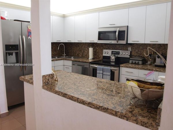 1901 Brickell Ave , Unit B2104, Miami, FL 33129