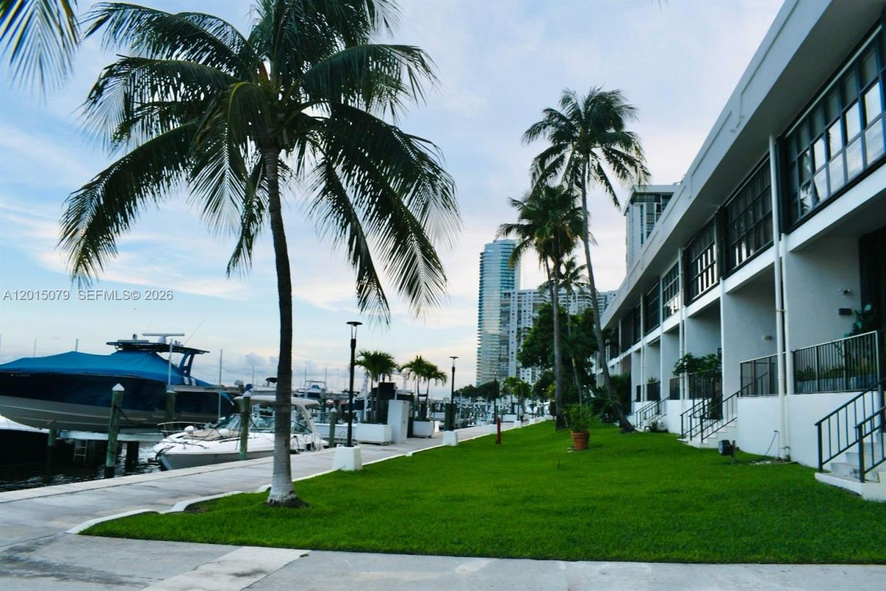 1901 Brickell Ave, Unit B2104, Miami, FL 33129 Photo
