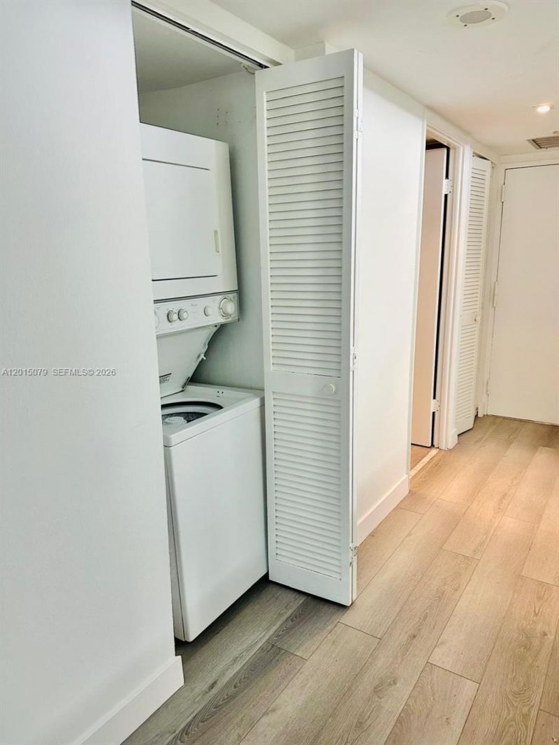 1901 Brickell Ave , Unit B2104, Miami, FL 33129 Photo