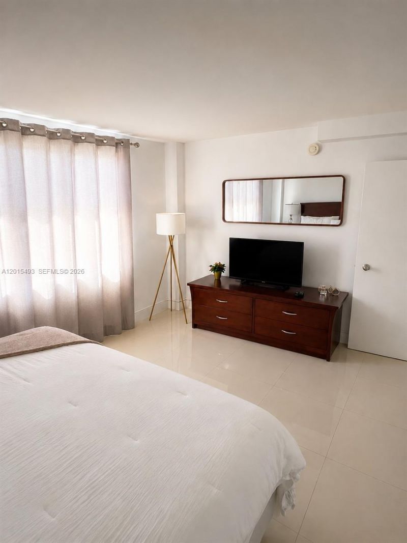 9195 Collins Ave, Unit 1012, Surfside, FL 33154 Photo