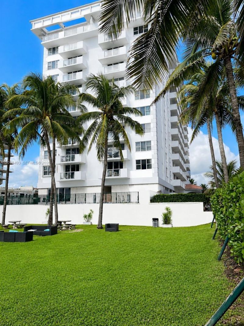 9195 Collins Ave, Unit 1012, Surfside, FL 33154 Photo