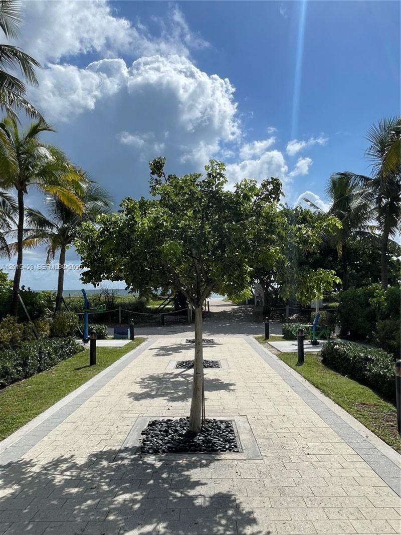 9195 Collins Ave , Unit 1012, Surfside, FL 33154 Photo