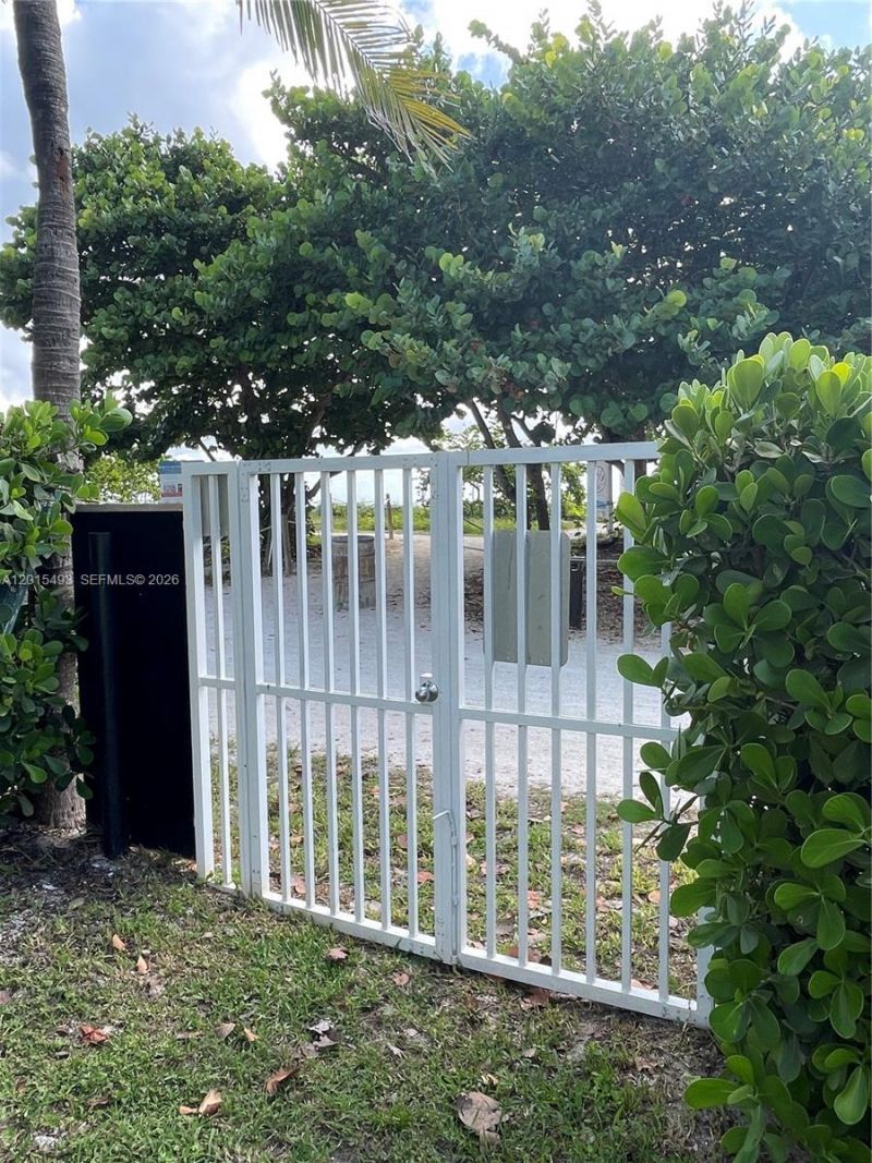 9195 Collins Ave , Unit 1012, Surfside, FL 33154 Photo