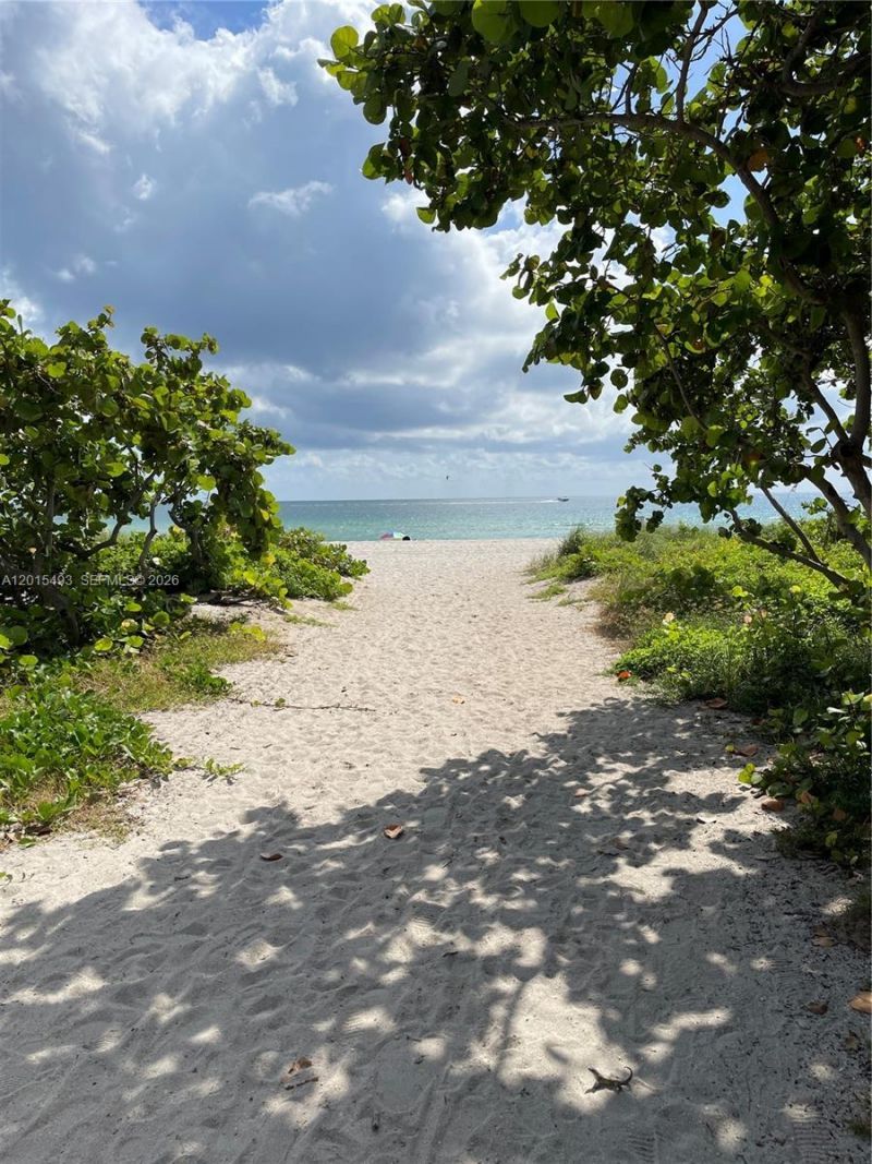 9195 Collins Ave , Unit 1012, Surfside, FL 33154 Photo