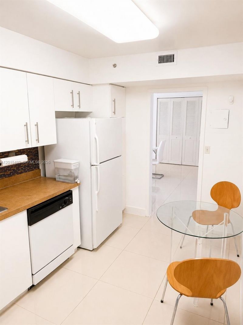 9195 Collins Ave, Unit 1012, Surfside, FL 33154 Photo