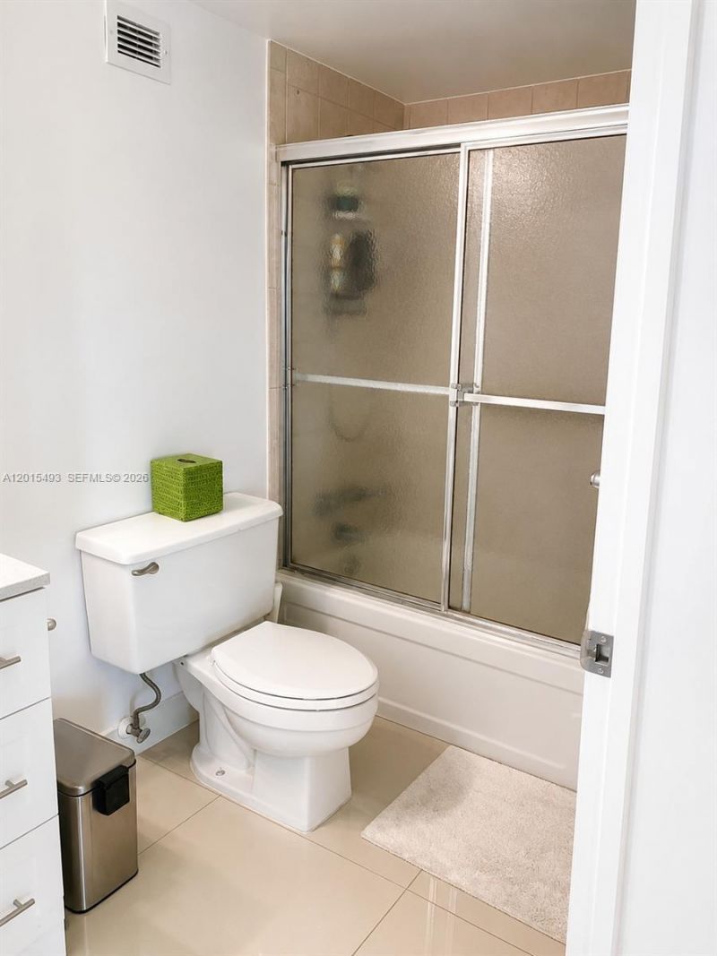 9195 Collins Ave, Unit 1012, Surfside, FL 33154 Photo