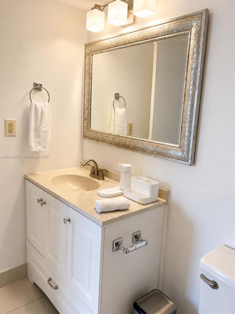 9195 Collins Ave, Unit 1012, Surfside, FL 33154 Photo