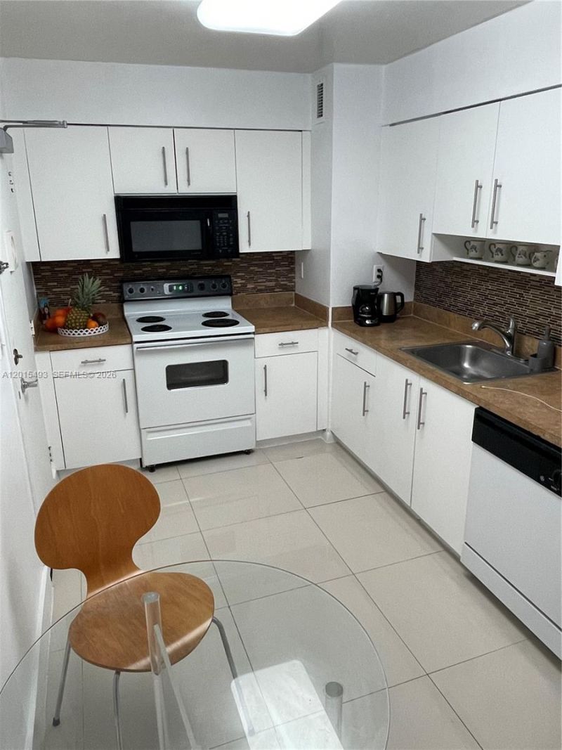 9195 Collins Ave , Unit 1012, Surfside, FL 33154 Photo