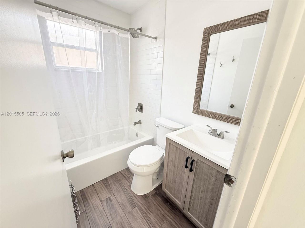 2645 SW 28th Ct, Unit 2647, Miami, FL 33133 Photo