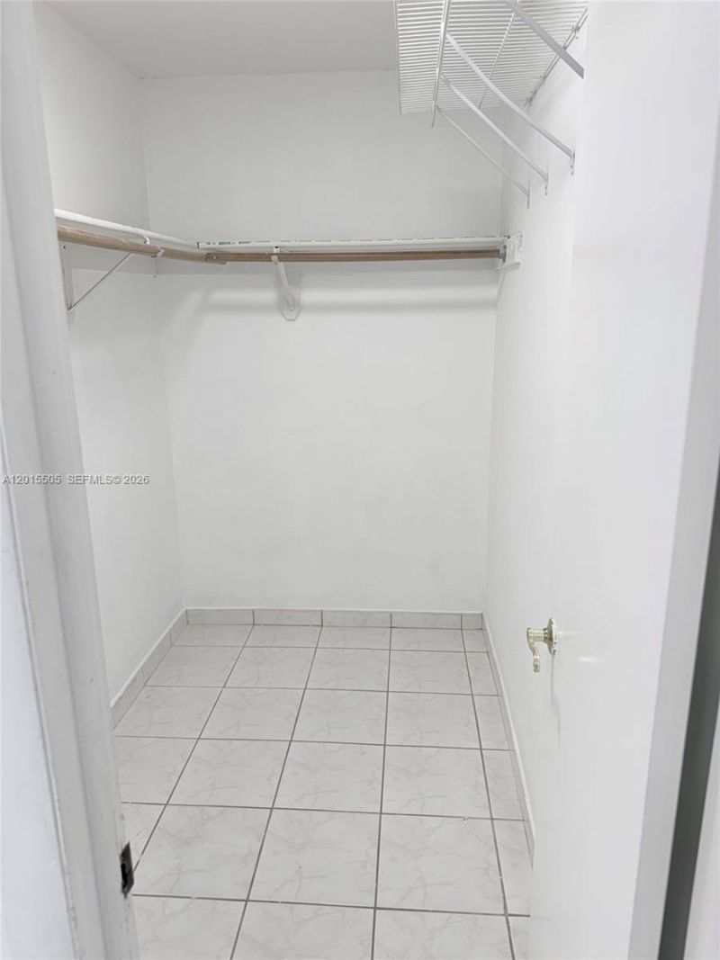 2645 SW 28th Ct, Unit 2647, Miami, FL 33133 Photo