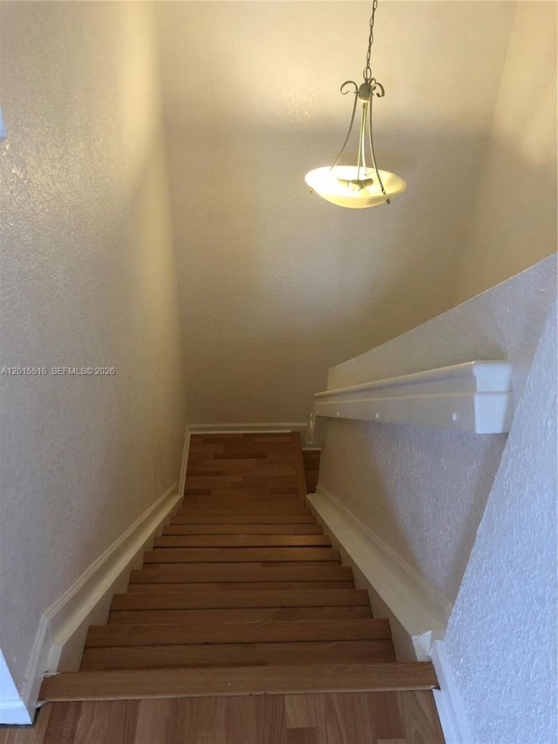 693 Live Oak Ln, Weston, FL 33327 Photo