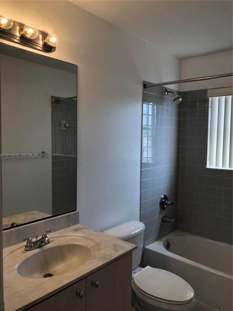 693 Live Oak Ln, Weston, FL 33327 Photo