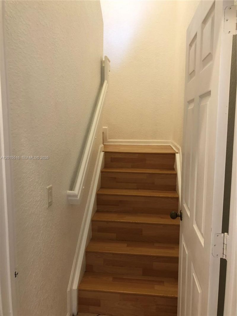 693 Live Oak Ln, Weston, FL 33327 Photo