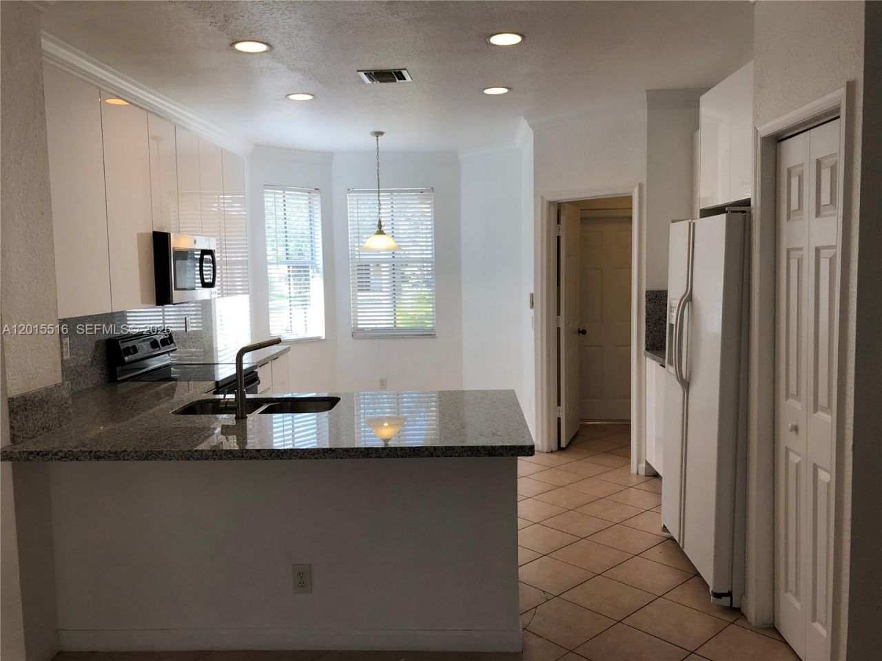 693 Live Oak Ln, Weston, FL 33327 Photo