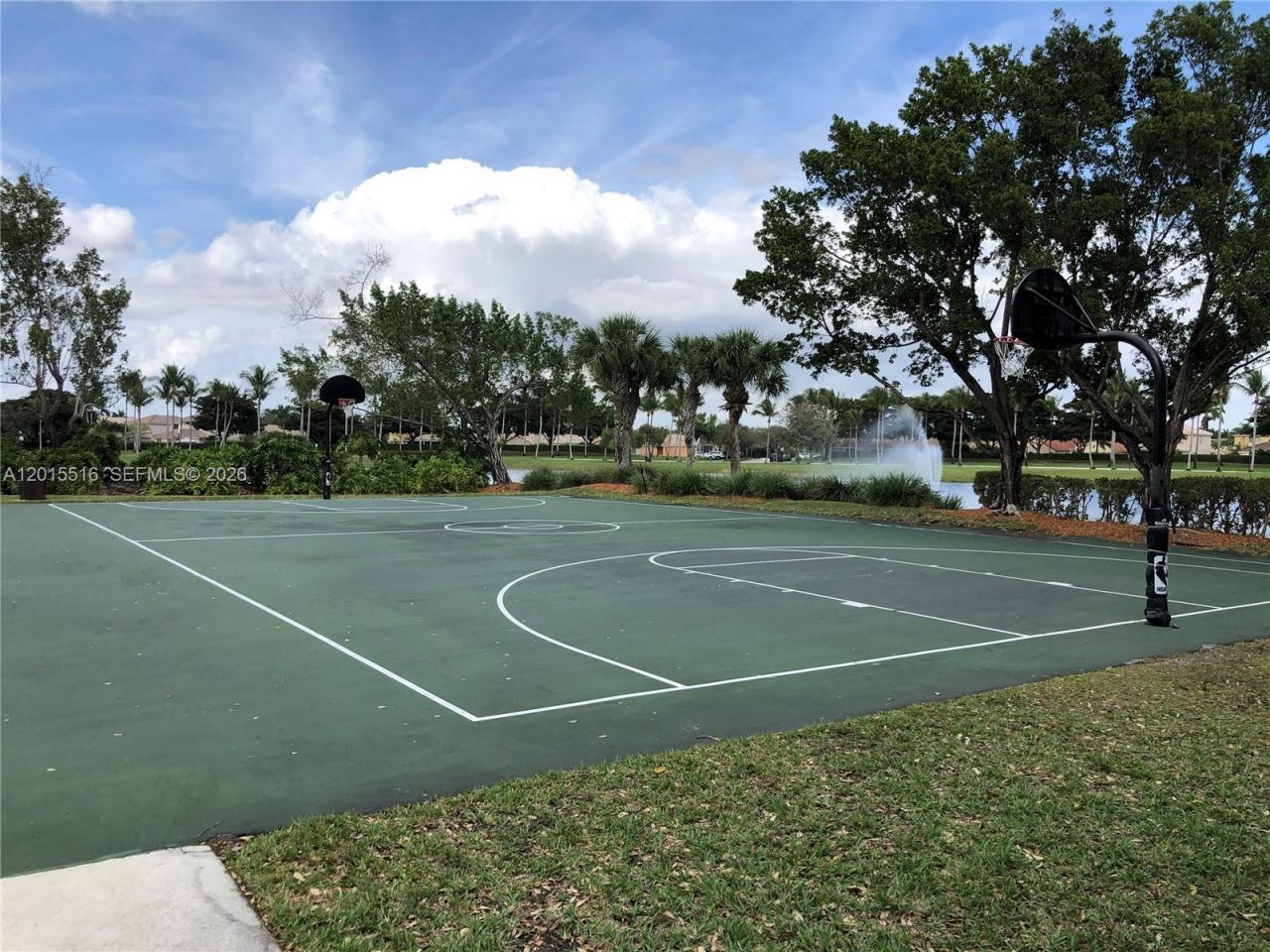 693 Live Oak Ln, Weston, FL 33327 Photo