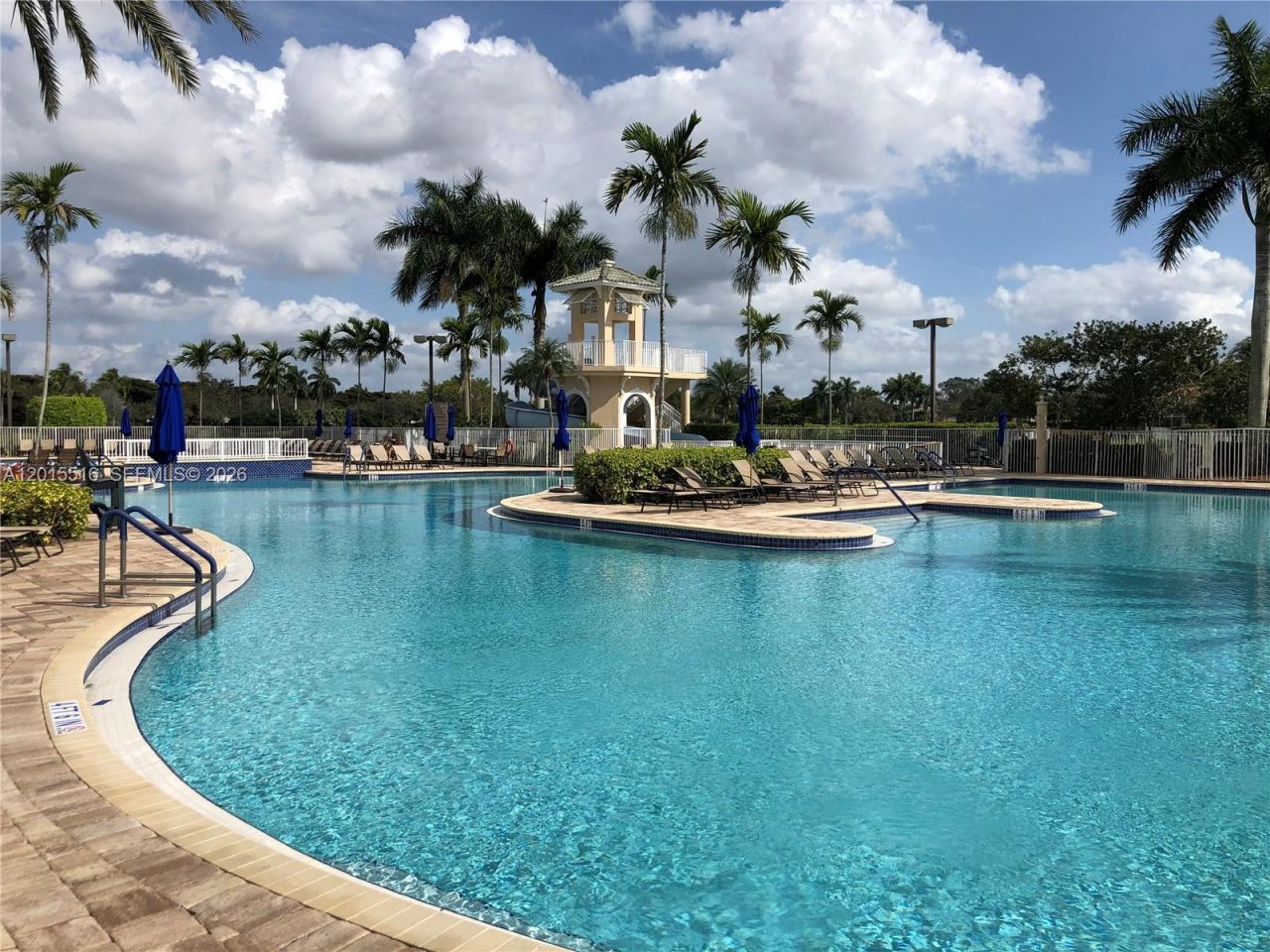 693 Live Oak Ln, Weston, FL 33327 Photo