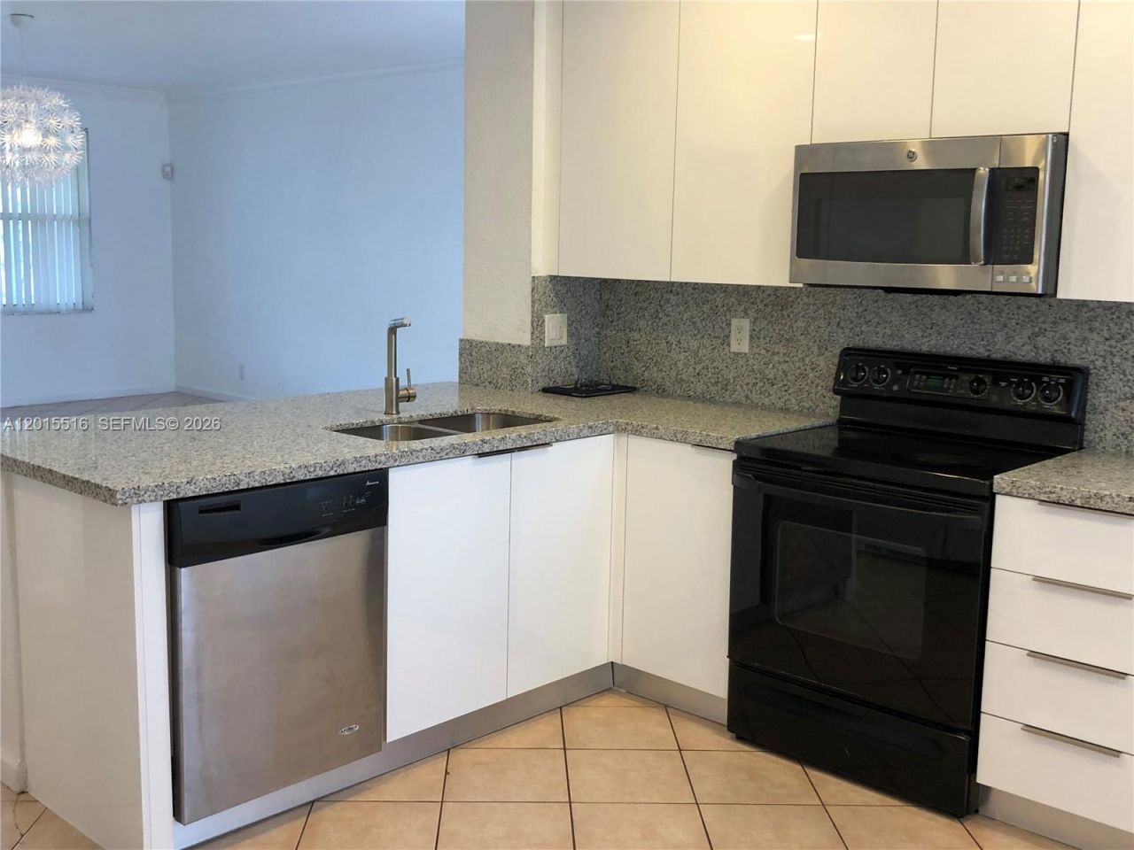 693 Live Oak Ln, Weston, FL 33327 Photo