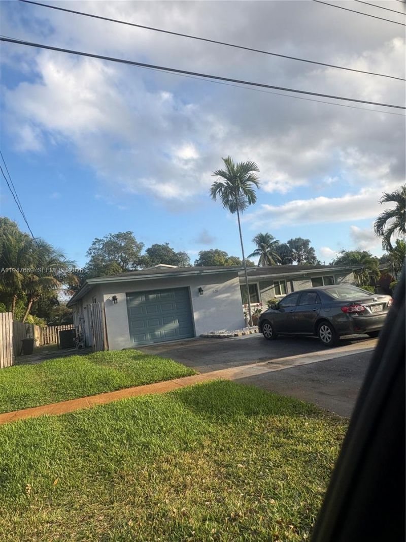 800 NW 48th Ter , Plantation, FL 33317 Photo