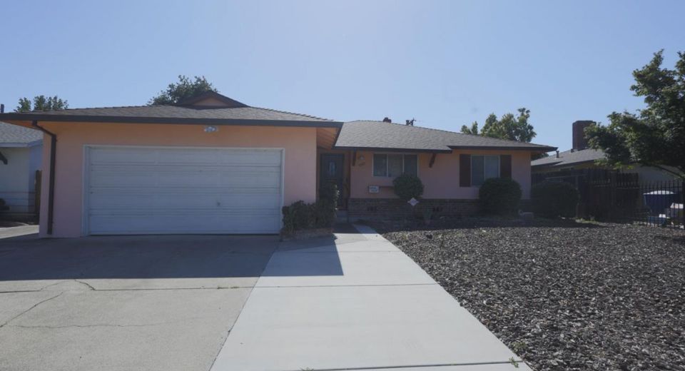 5080 Bonniemae Way, Sacramento, CA 95820 Photo