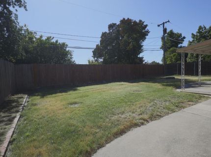 5080 Bonniemae Way, Sacramento, CA 95820 Photo
